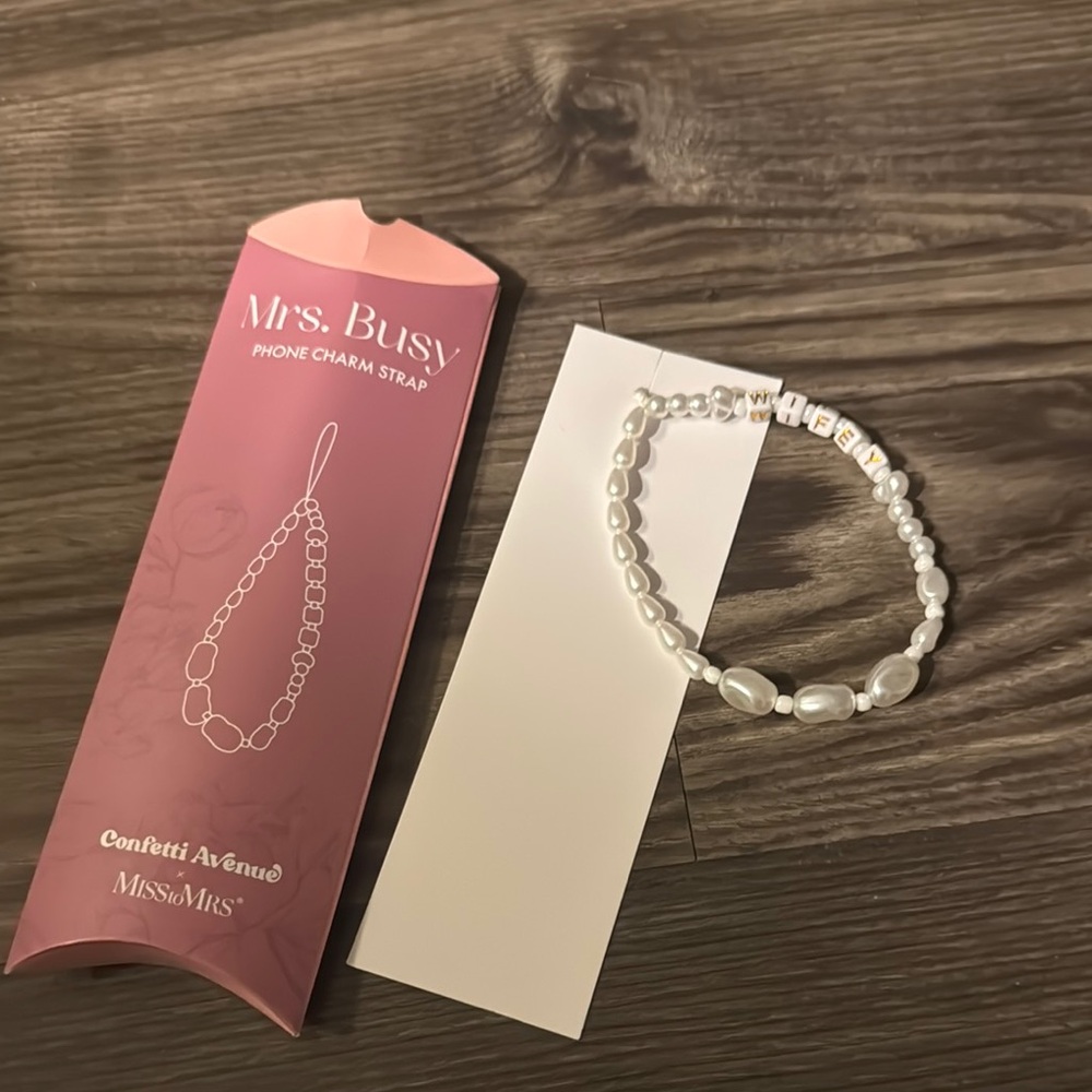 White Beaded Bracelet Elegant Accessory